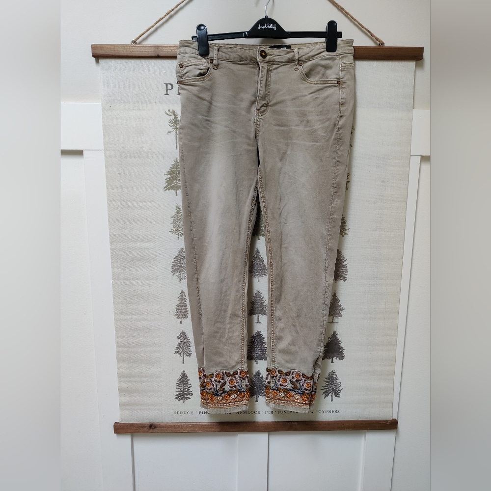 Exotic Jeans by Desigual Size 44